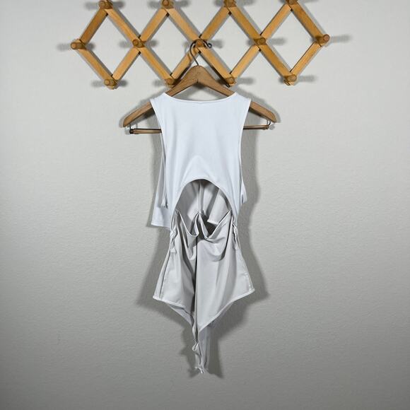 Victoria Sport Twist Front Open Back Bodysuit Size Large - Picture 6 of 11